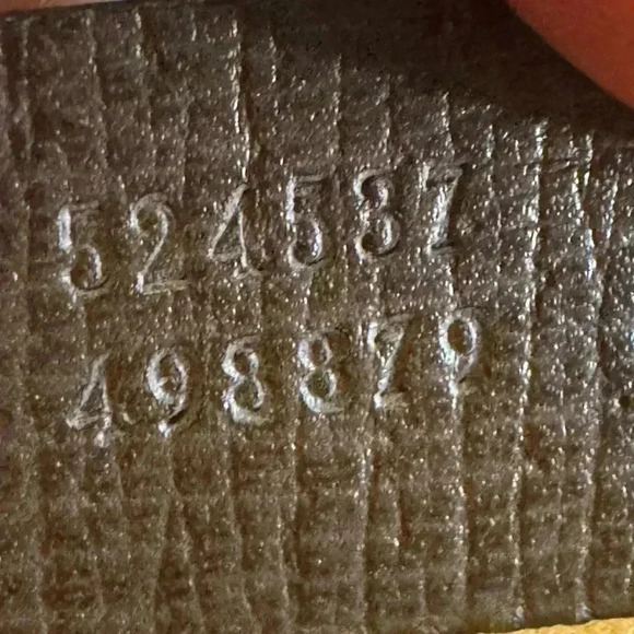 Gucci GG Supreme Ophidia Medium Size Retails For $2590 Dollars. - Picture 14 of 16